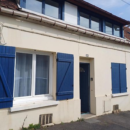 Beauvais - Proche Aeroport - Chambres Privees Ngoại thất bức ảnh
